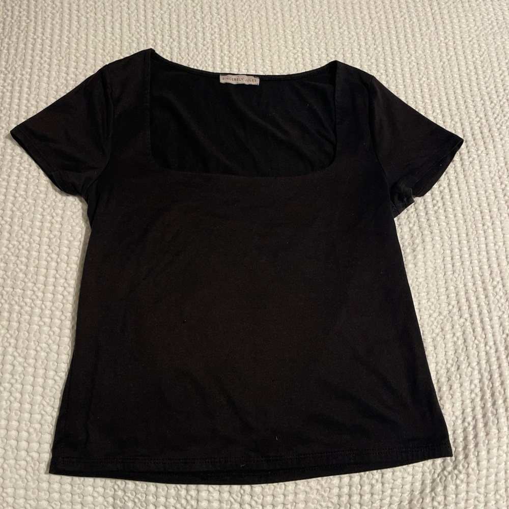 Sincerely Jules Black Short Sleeve Tee